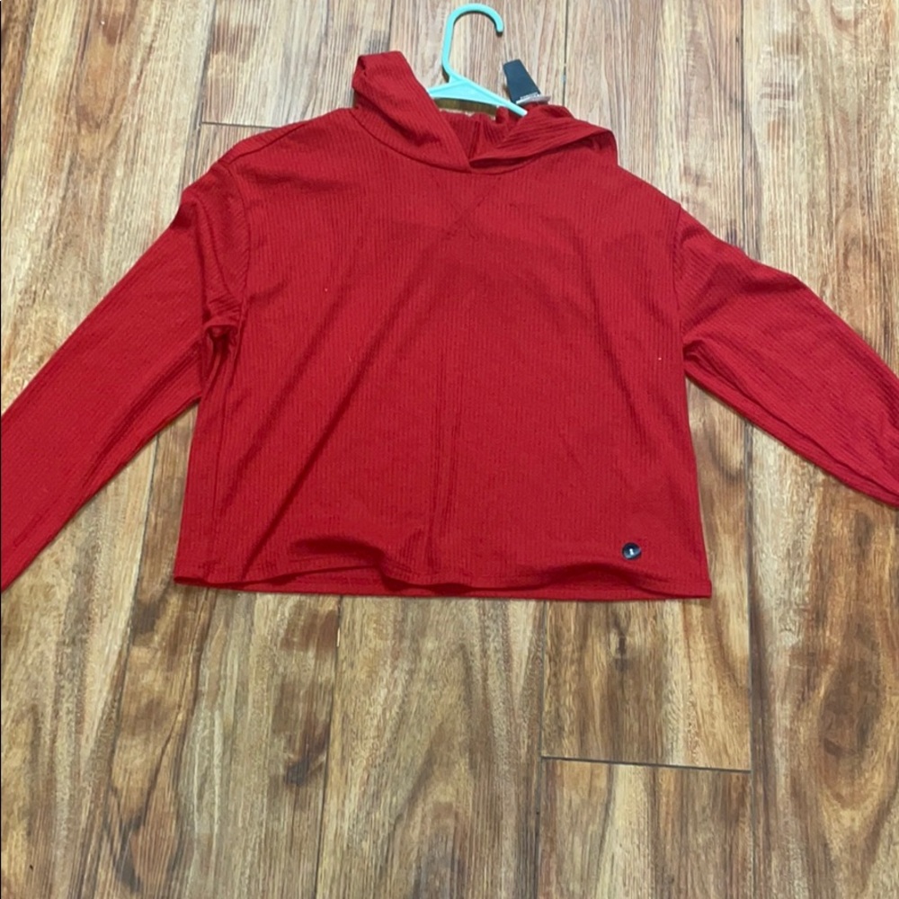 Red hollister cropped sweatshirt